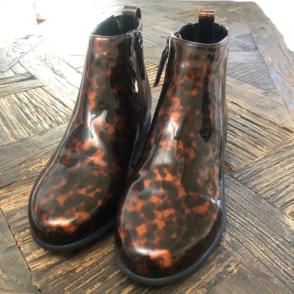 NWOT Tortoise Shell Aerosoles Spencer Booties - Picture 7 of 8